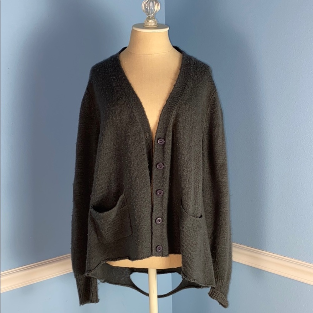CECICO Cut-out Back Sweater